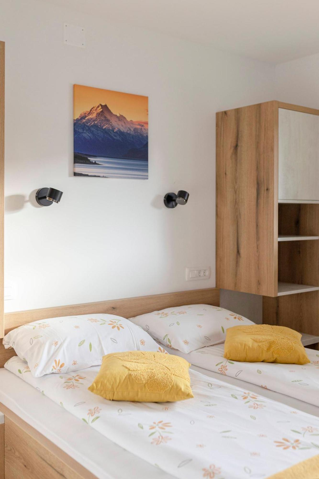 Apartmaji Hodak Bohinj ภายนอก รูปภาพ